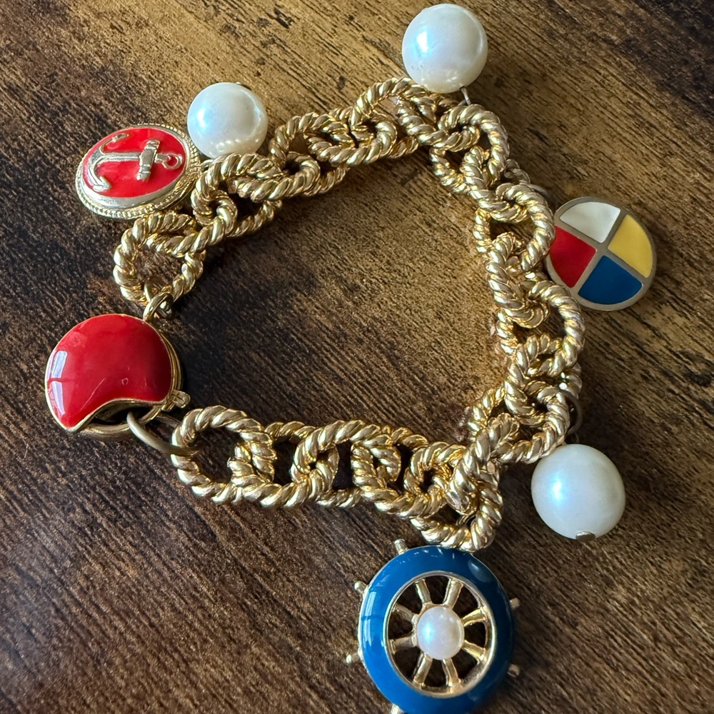 LOT of vintage jewelry. - Picture 11 of 15